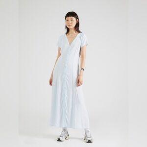 Monki Shirt Dress in Light Blue with White Flower Pattern 100% Viscose